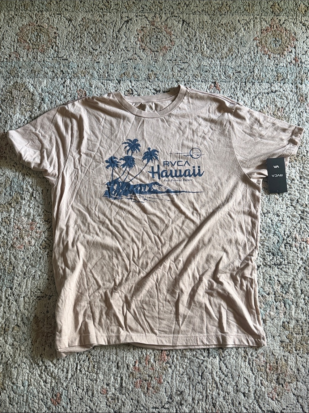 RVCA Short Sleeve Tee with Blue Hawaii Graphic